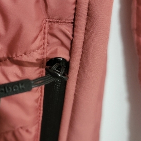 Women's Down Puffer Jacket - Picture 3 of 8